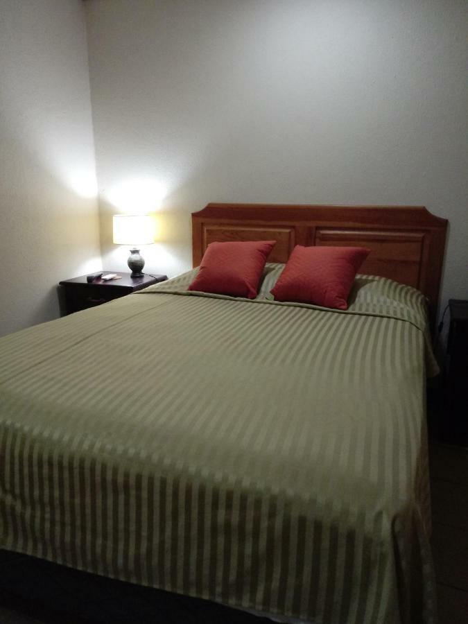 Hostal Casa Los Espinoza Managua Bagian luar foto